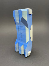 Lade das Bild in den Galerie-Viewer, DartCase 6.0 Shiny Uniques: Blau / Hellblau (Frozen)