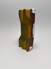 Lade das Bild in den Galerie-Viewer, DartCase 6.0 Shiny Uniques: Cameleon (Orange-Violet-Green)
