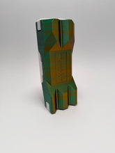 Lade das Bild in den Galerie-Viewer, DartCase 6.0 Shiny Uniques: Cameleon (Orange-Violet-Green)
