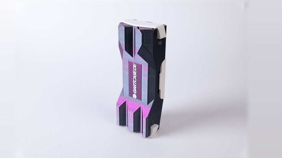 DartCase 6.0 Einzelstück 02 – Anthrazit-Pink / Weiß – Vorderansicht